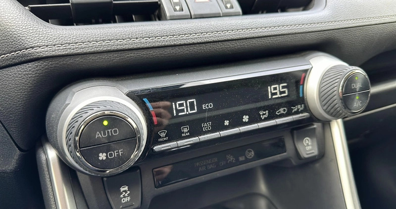 Toyota RAV4 cena 119900 przebieg: 86250, rok produkcji 2019 z Kędzierzyn-Koźle małe 352